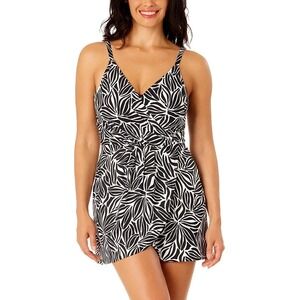 Lands End Swim Dress black white Women Size XXL Cross Back Removable Cups